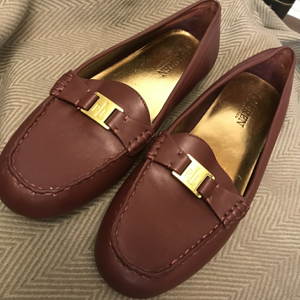 Shoes - Picture 2 of 7